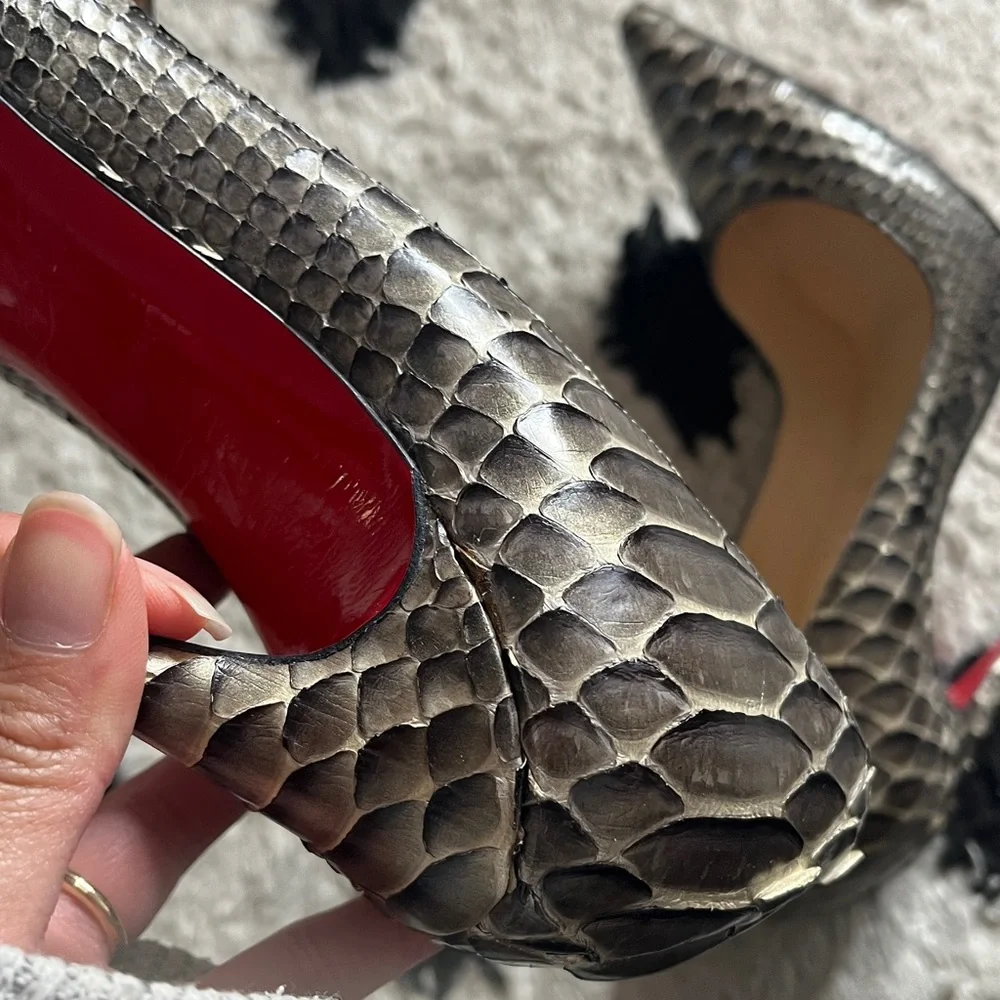 Christian Louboutin size 37.5 Elegant Snake Print Women's Heels